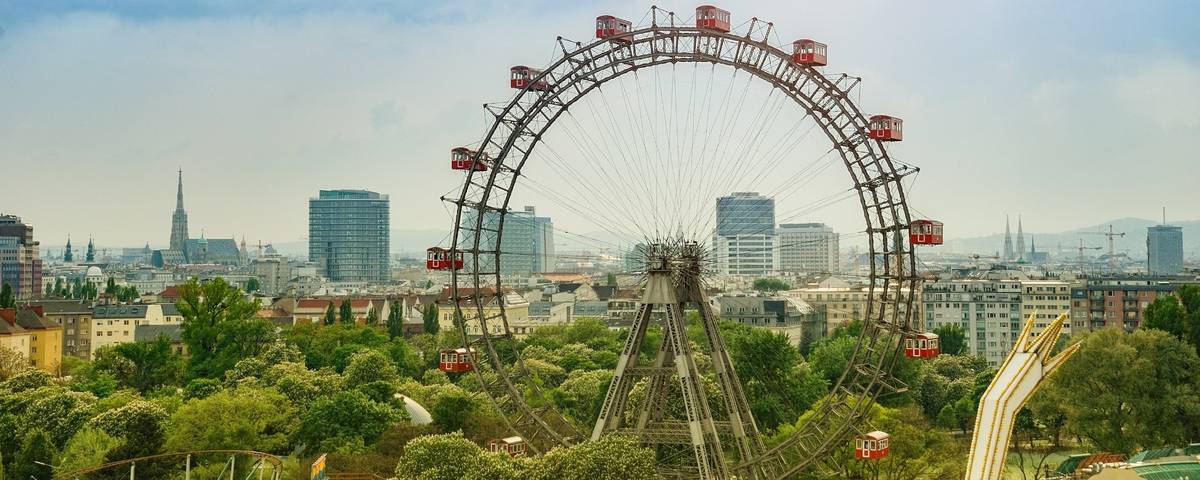 Ausblick auf Riesenrad im österreichischen Wien