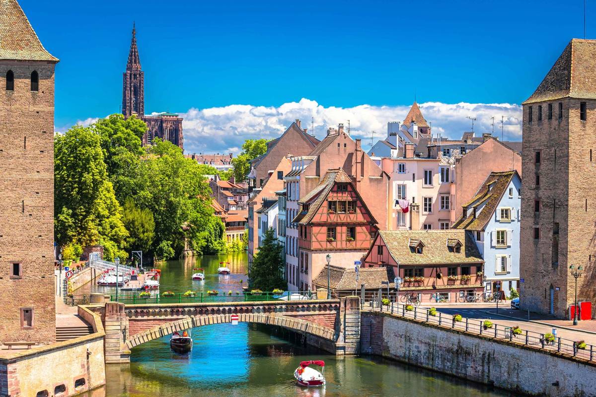 Die gedeckten Brücken (Ponts Couverts) in Straßburg