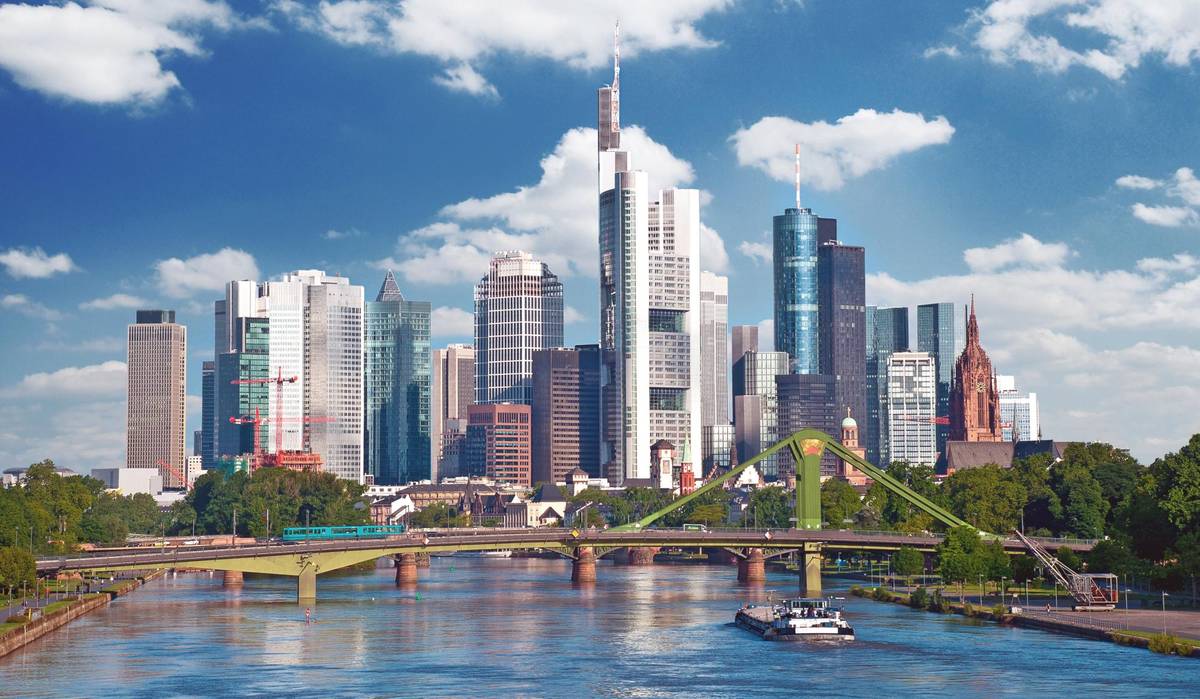 Berühmte Skyline vom modernen Frankfurt.