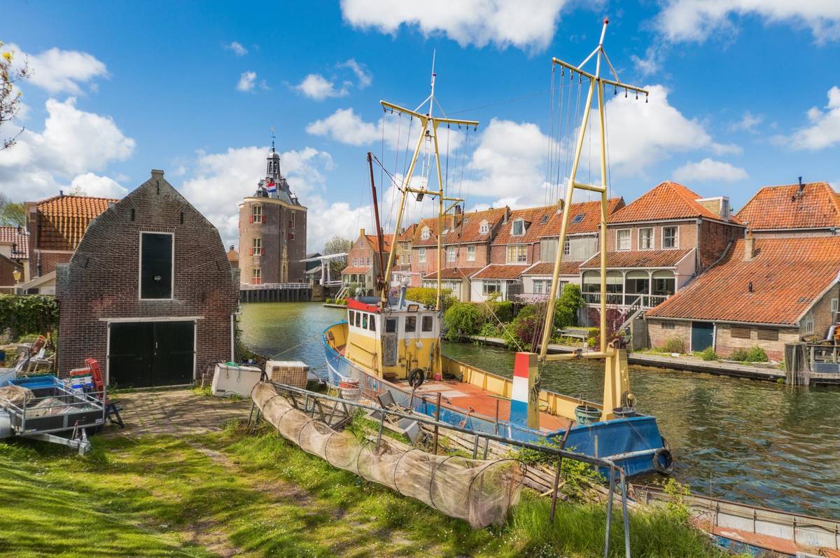 Fischerboote in Enkhuizen in der Niederlande