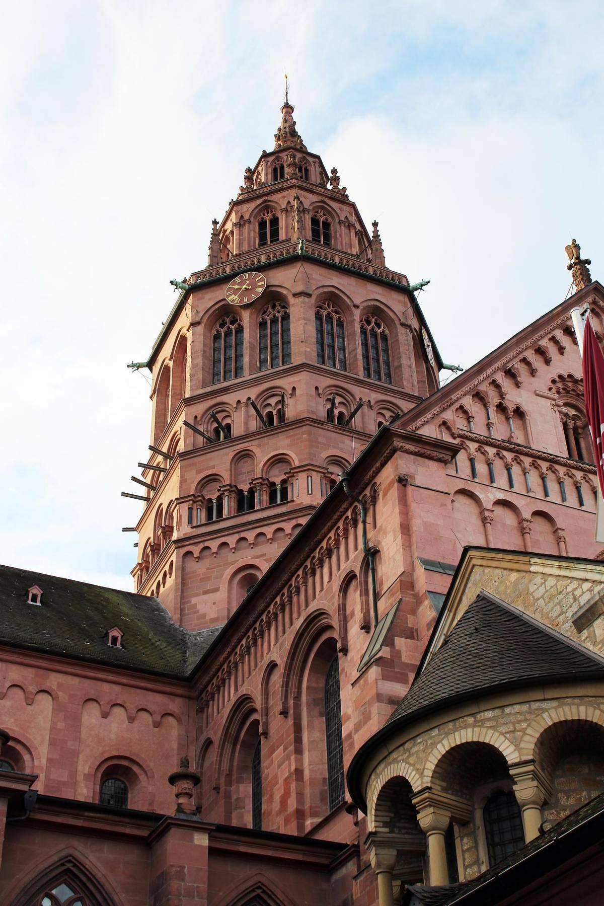 Blick auf den Dom in Mainz am Rhein