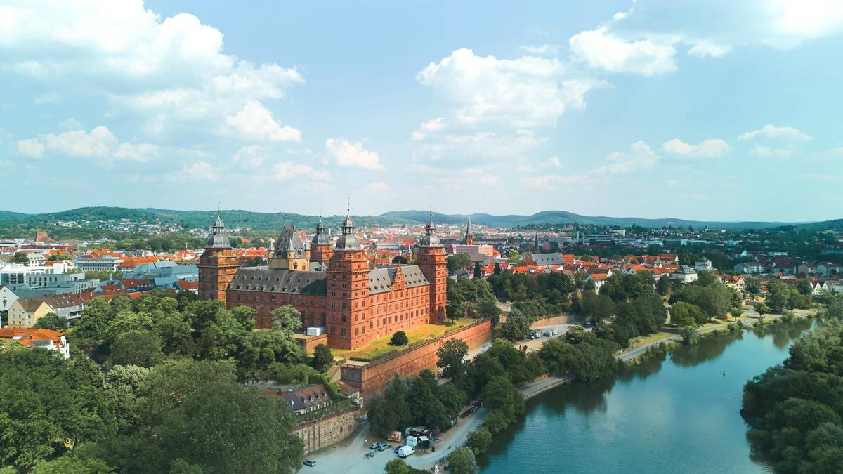 Das Schloss Johannisburg in Aschaffenburg am Main