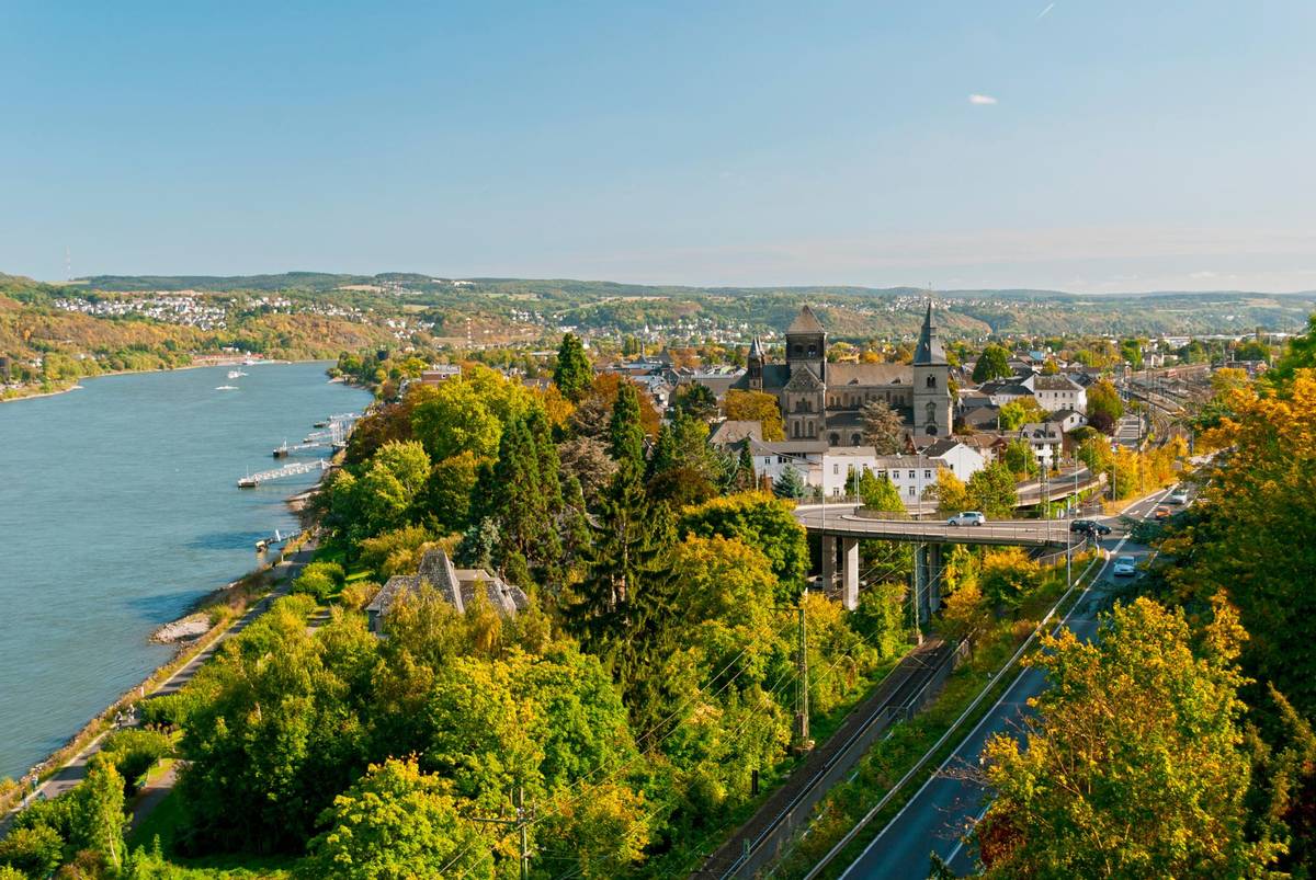 Panoramaaufnahme der Stadt Remagen am Rhein